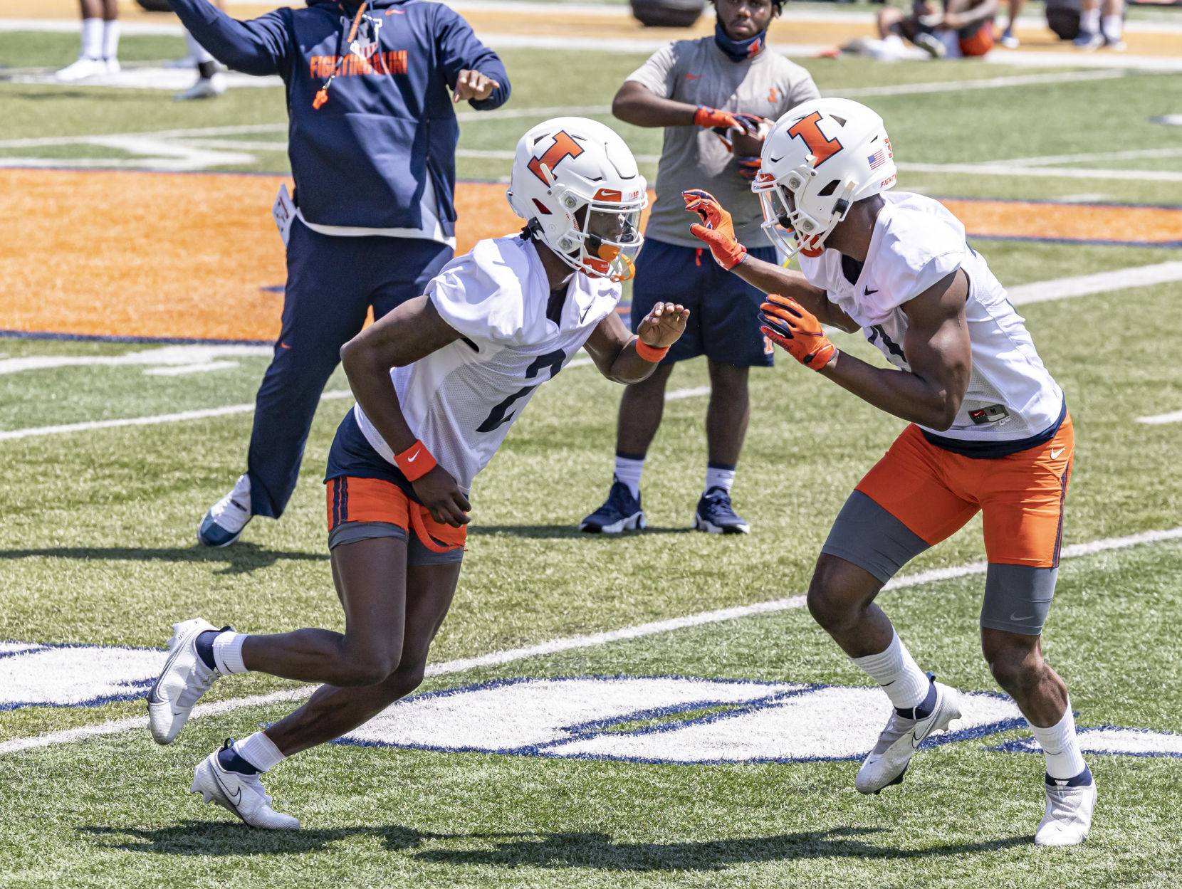 Illinois football practice 52 080221.JPG